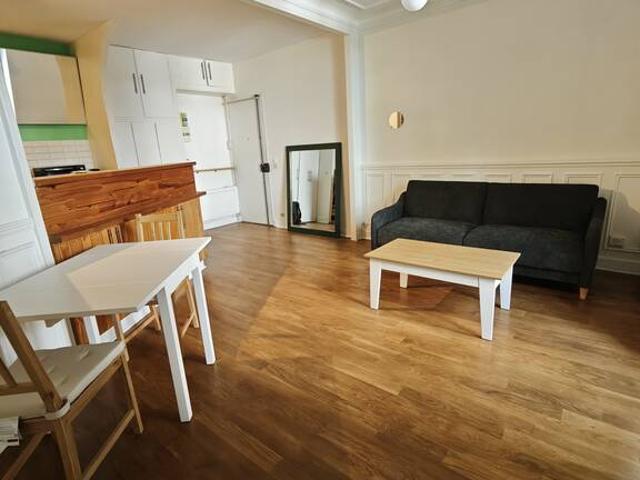 Location Appartement Place du Général Kœnig, Paris