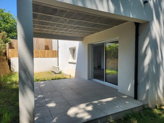 Location Appartement Place du Général Leclerc, Lannilis