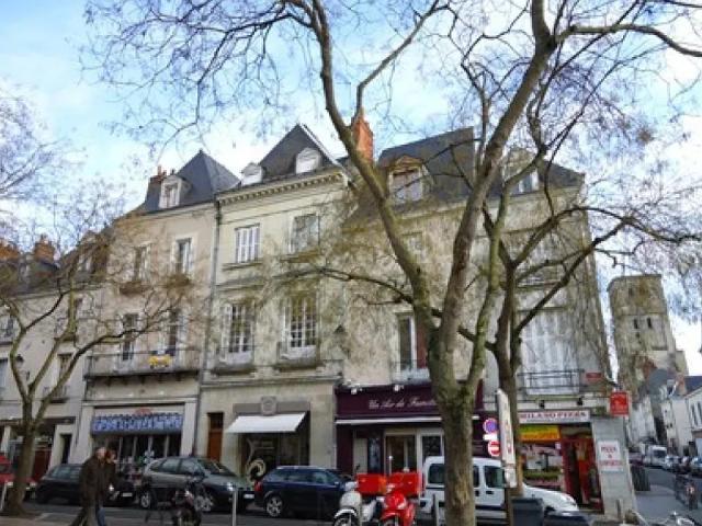 Location Appartement Place du Grand Marché, Tours