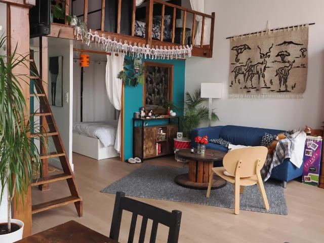 Location Appartement Place du Lieutenant Morel, Lyon