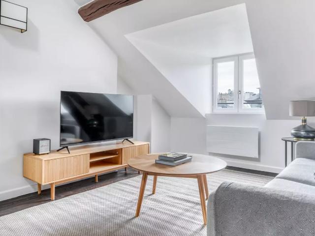 Location Appartement Place du Marché Saint Honoré, Paris