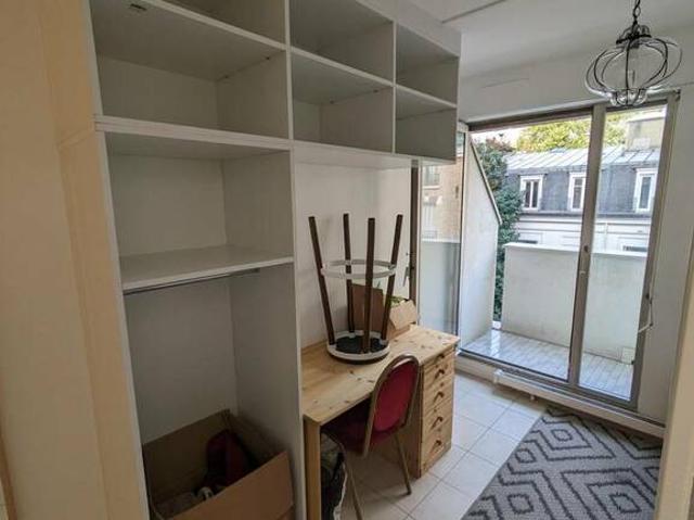 Location Appartement Place du Maréchal de Lattre de Tassigny, Paris