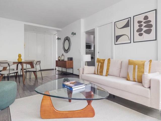 Location Appartement Place du Maréchal de Lattre de Tassigny, Paris