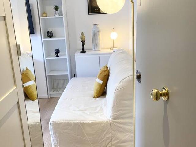 Location Appartement Place du Maréchal de Lattre de Tassigny, Paris