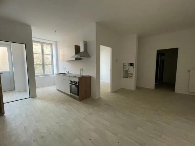 Location Appartement Place du Père Marquette, Laon
