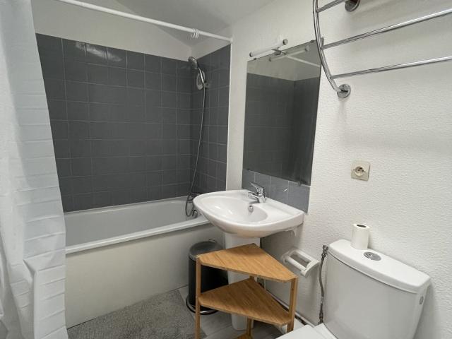 Location Appartement Place Duburg, Bordeaux