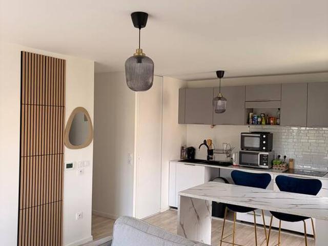 Location Appartement Place Ernest Pillon, Linas