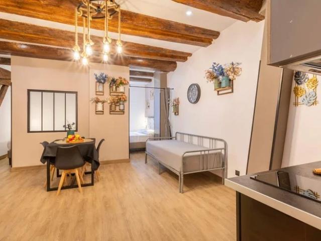 Location Appartement Place Francis Chirat, Marseille