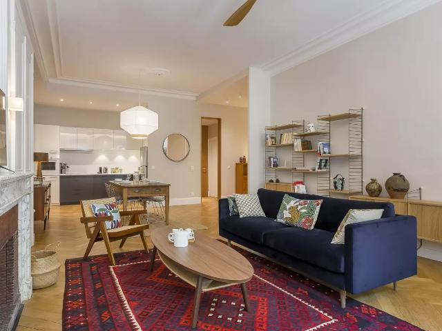 Location Appartement Place Gabriel Rambaud, Lyon
