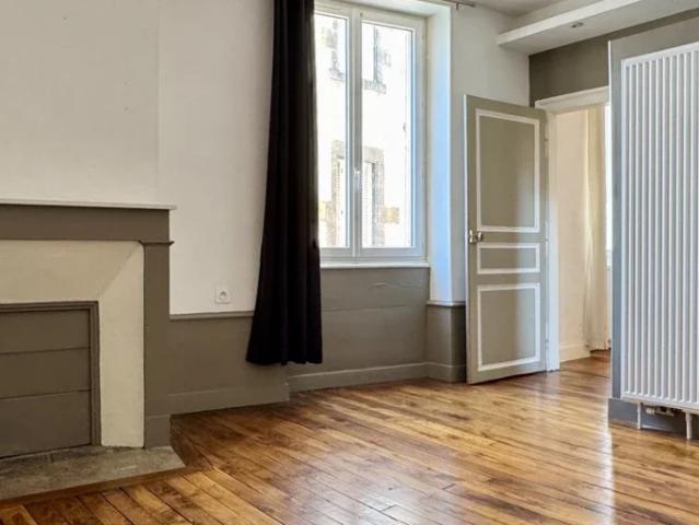 Location Appartement Place Hippolyte Renoux, Clermont Ferrand