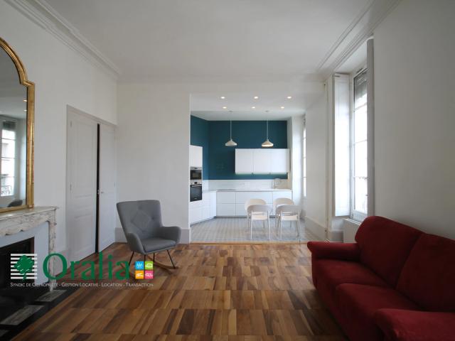 Location Appartement Place Jean Achard, Grenoble