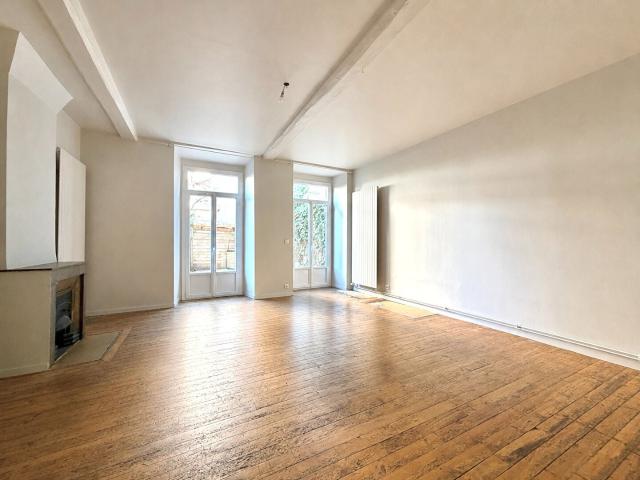 Location Appartement Place Jean Jaurès, Saint Étienne