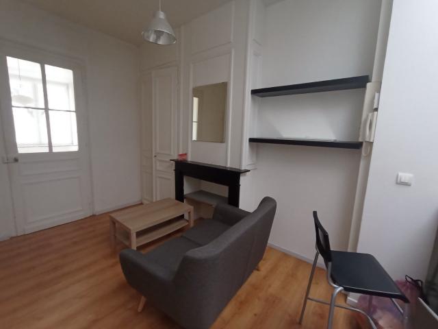 Location Appartement Place Jeanne d'Arc, Lille