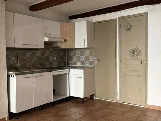 Location Appartement Place Joseph Rau, Aubagne