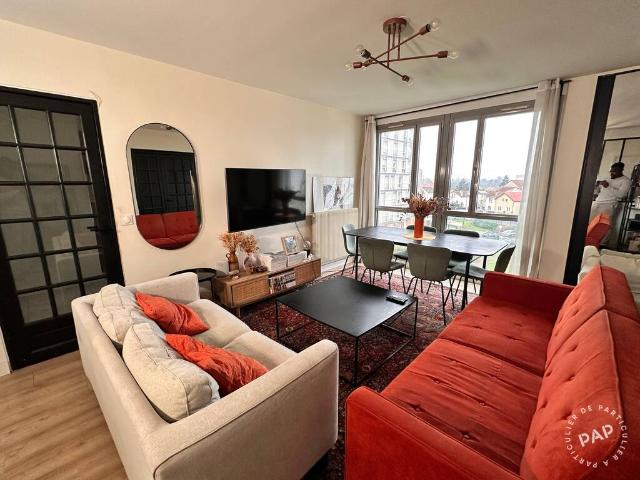 Location Appartement Place Jules Verne, La Courneuve