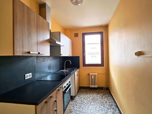 Location Appartement Place Laurent Jalabert, Mazamet