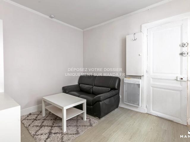 Location Appartement Place Léon Deubel, Paris