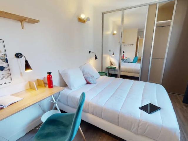 Location Appartement Place Louis Armstrong, Paris