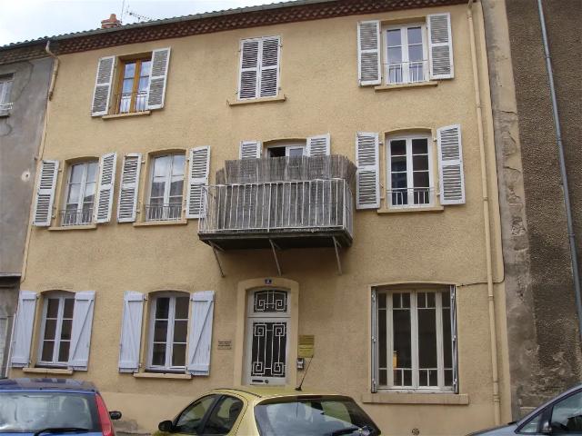 Location Appartement Place Nicolas Pomel, Issoire