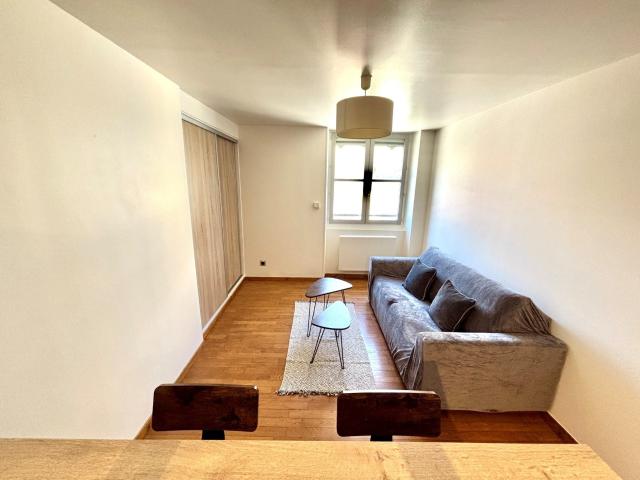 Location Appartement Place Notre Dame, Grenoble