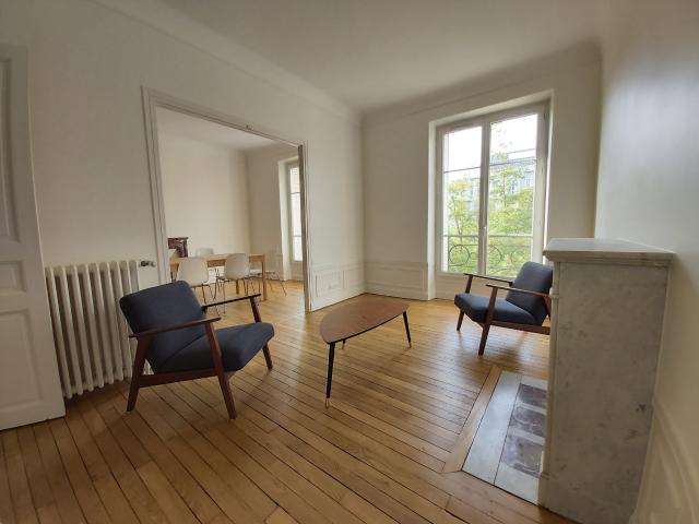 Location Appartement Place Paul Jamot, Reims