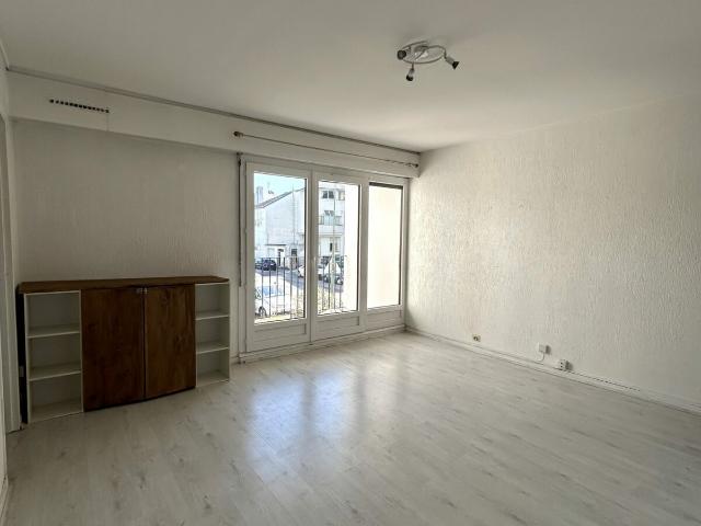Location Appartement Place Peyroulet, Pau