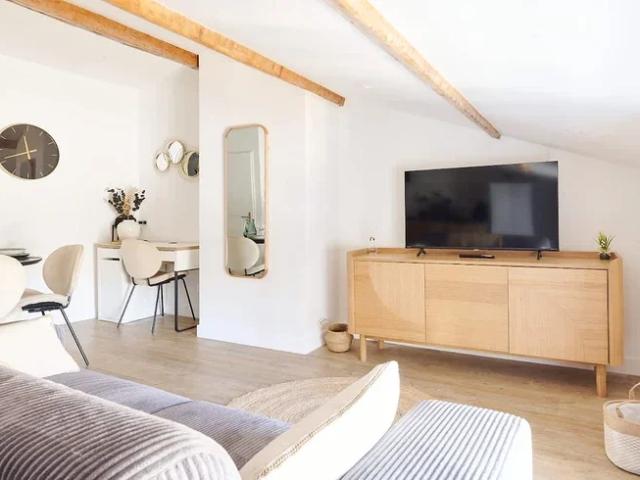 Location Appartement Place Pierre Semard, Béziers