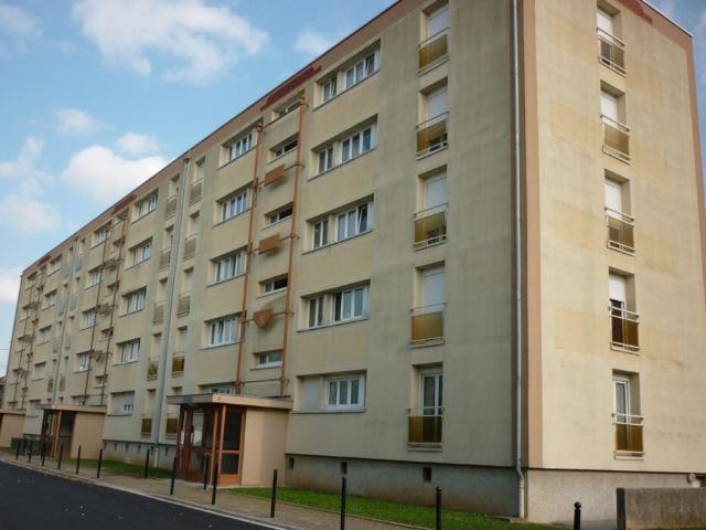 Location Appartement Place Robert Marcelpoil, Ambérieu en Bugey