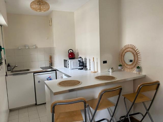 Location Appartement Place Saint Georges, Paris
