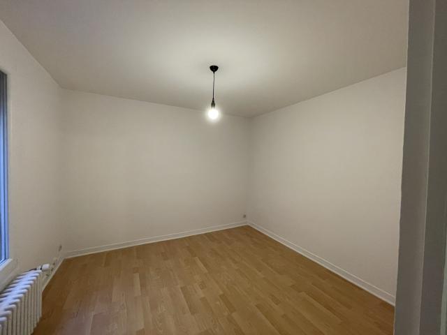 Location Appartement Place Saint Gervais, Paris
