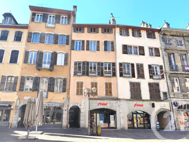 Location Appartement Place Saint Léger, Chambéry