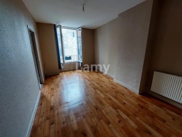 Location Appartement Place Saint Paul, Issoire