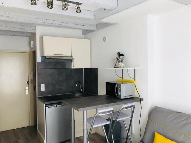 Location Appartement Place Saint Silain, Périgueux