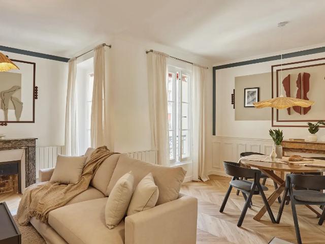Location Appartement Place Souham, Paris