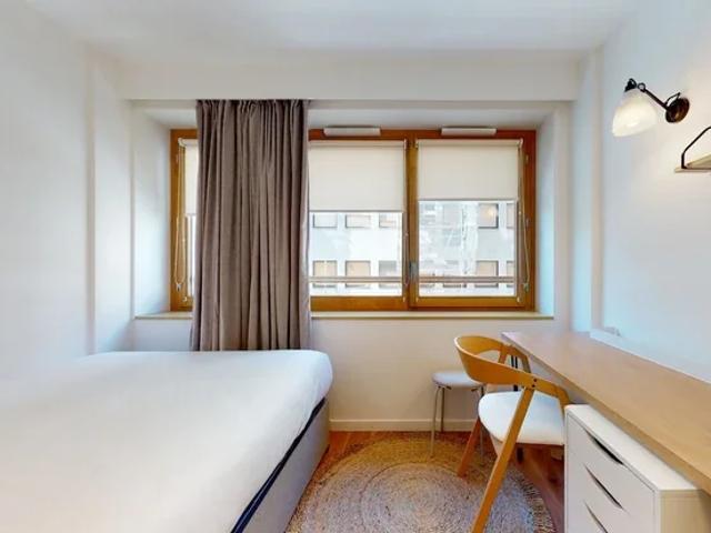 Location Appartement Place Stuart Merrill, Paris