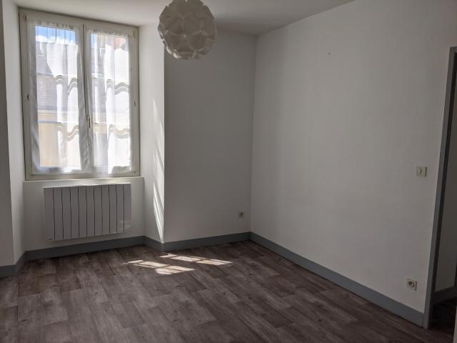 LOCATION APPARTEMENT PLEIN CENTER VILLE