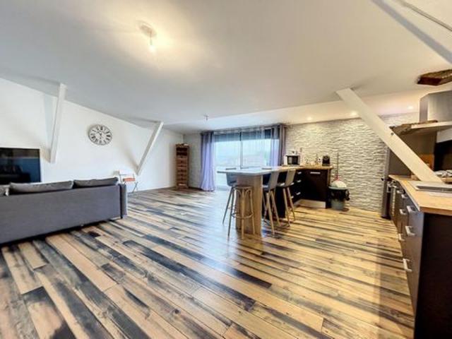 LOCATION APPARTEMENT PLEIN CENTRE AVEC PARKING