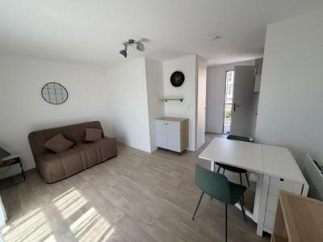 location appartement proche centre ville 1 pièce 22 m2 aube 10000 450 €