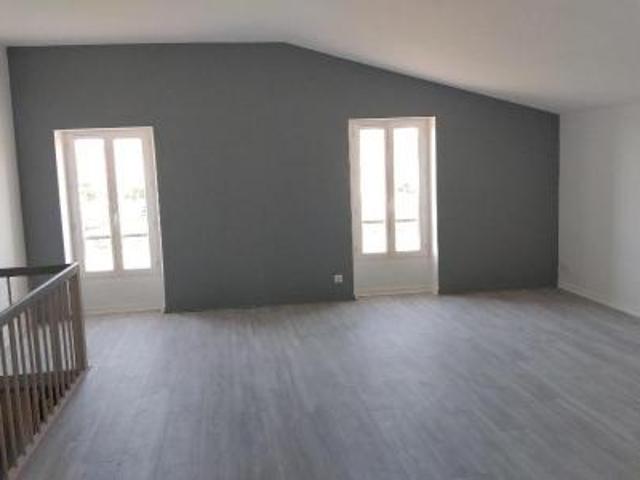 location appartement pugnac 3 pièces 75 m2 gironde 33710 765 € / mois