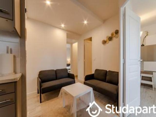 location appartement puteaux 1 pièce 19 m2 hauts de seine 92800 800 € / mois