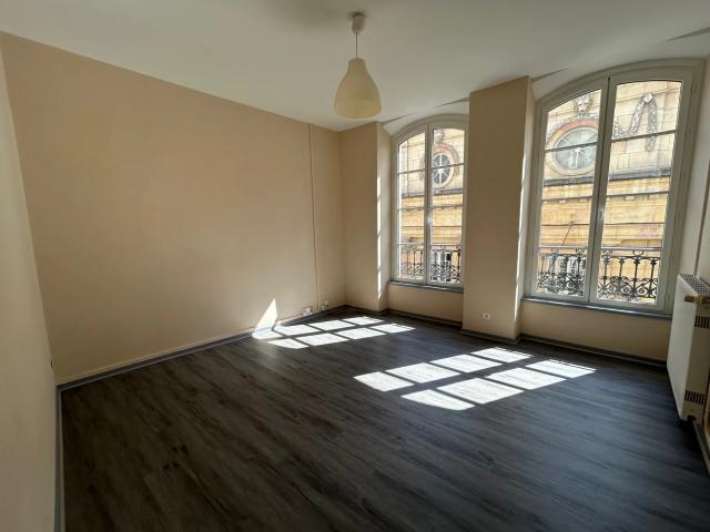 Location Appartement Quai Nicolas Rolin, Dijon