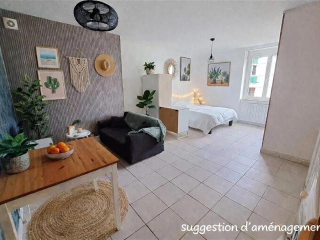 Location Appartement Quai Anatole France, Vienne