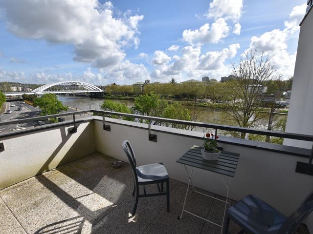 Location Appartement Quai du Port, Pontoise