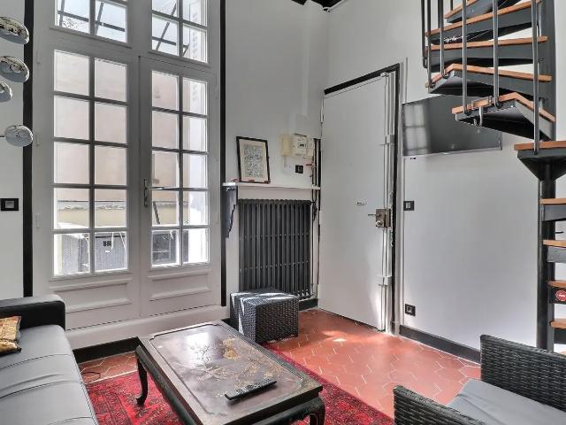 Location Appartement Quai d'Anjou, Paris