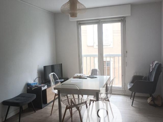 Location Appartement Quai d'Avesnières, Laval