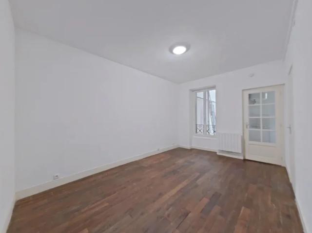 Location Appartement Quai de Montebello, Paris