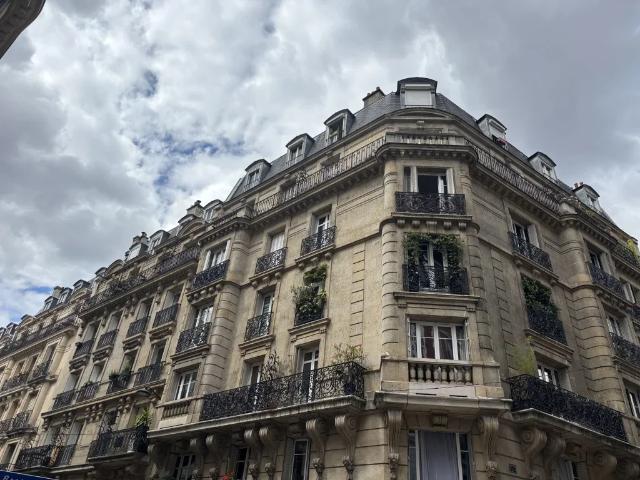 Location Appartement Quai de Montebello, Paris