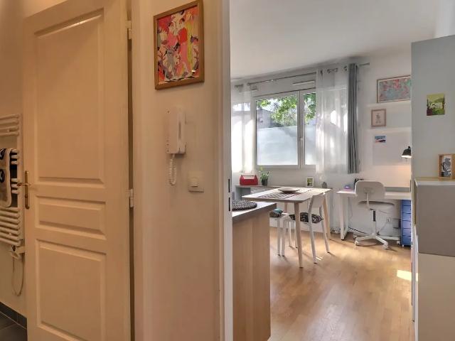 Location Appartement Quai de la Garonne, Paris