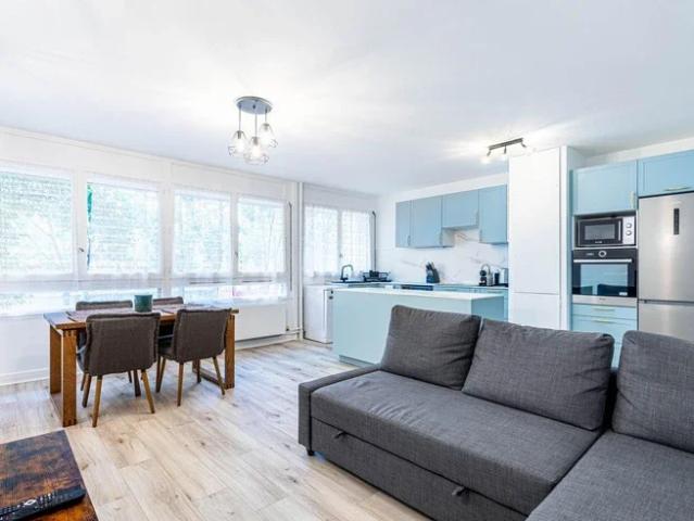 Location Appartement Quai de la Loire, Paris