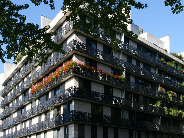 Location Appartement Quai de la Seine, Paris